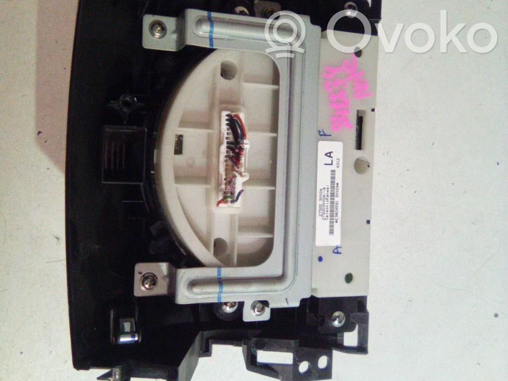 Nissan Note (E12) Climate control unit 