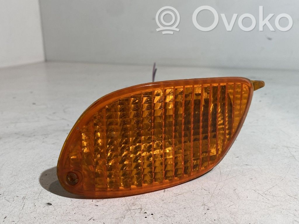 Ford Focus Front fender indicator light 