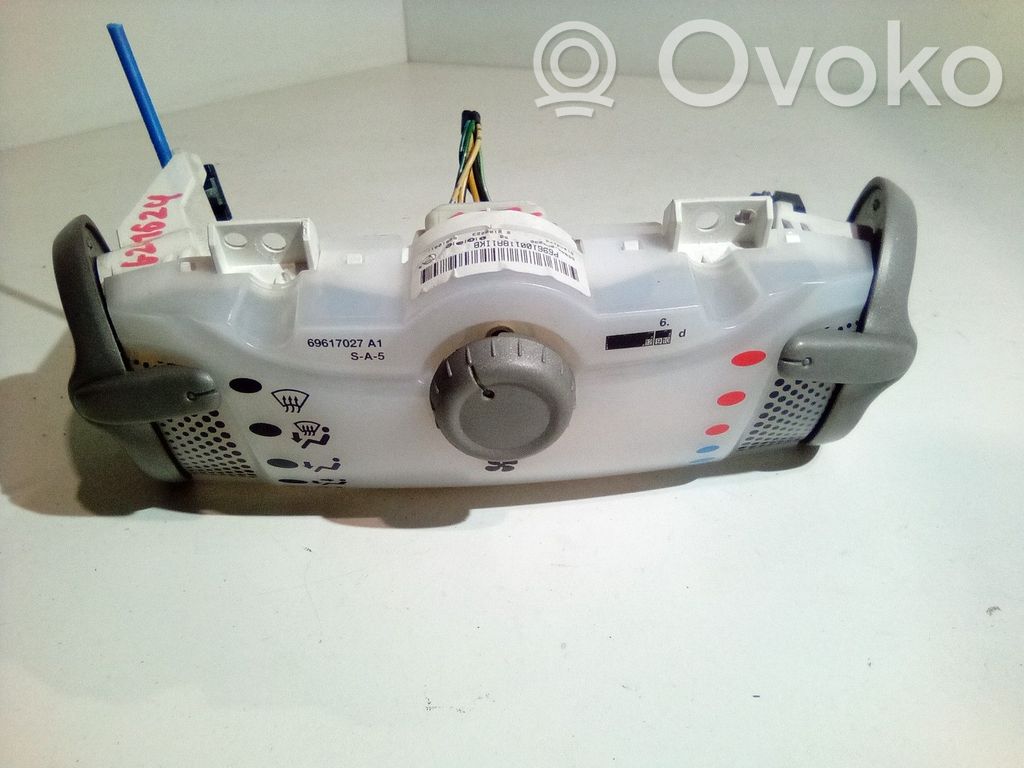 Peugeot 107 Climate control unit 
