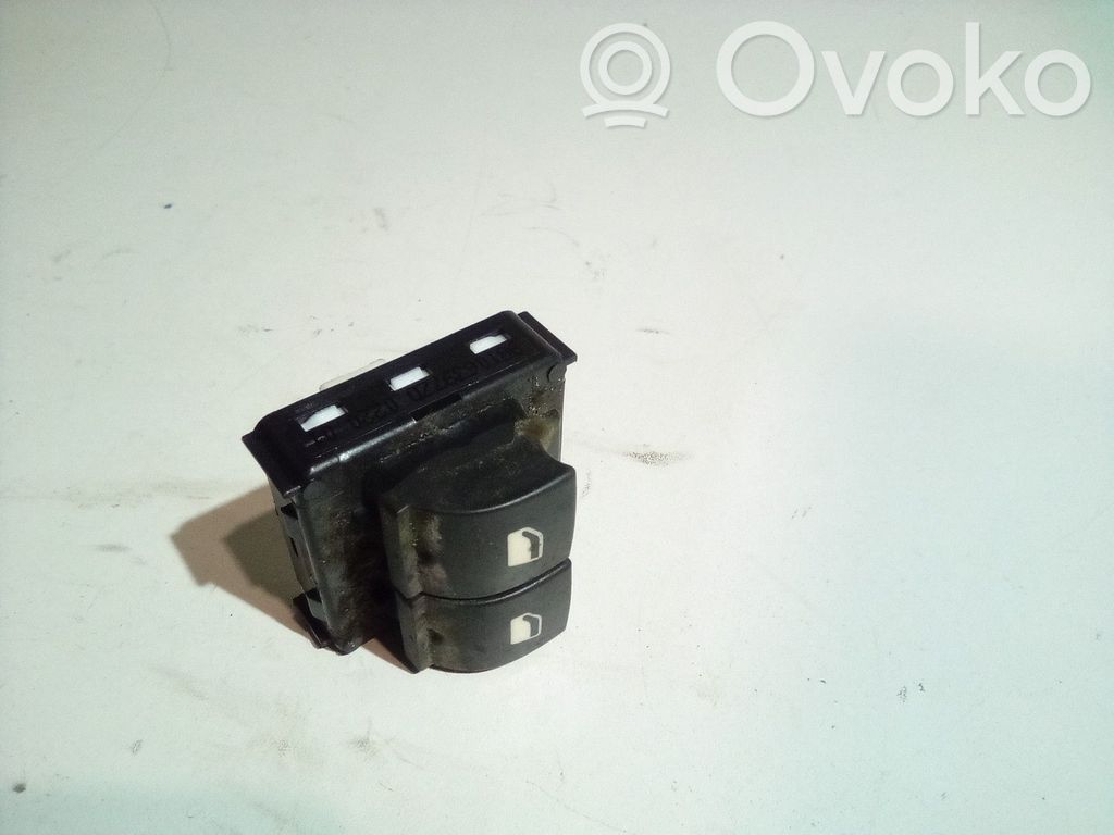 Citroen C4 Cactus Electric window control switch 