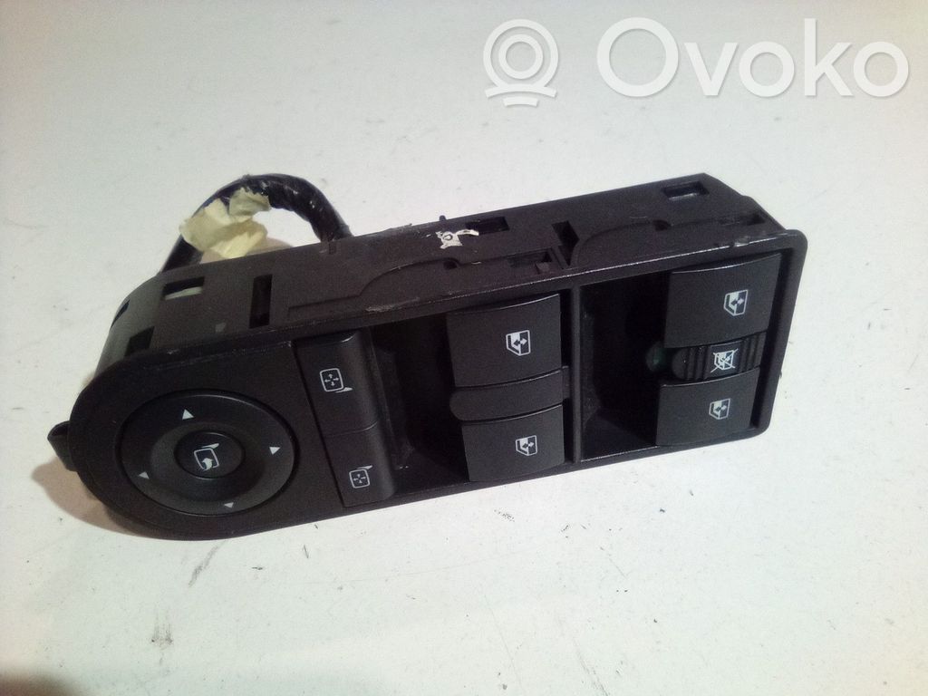 Opel Zafira B Comutator comandă geamuri electrice 