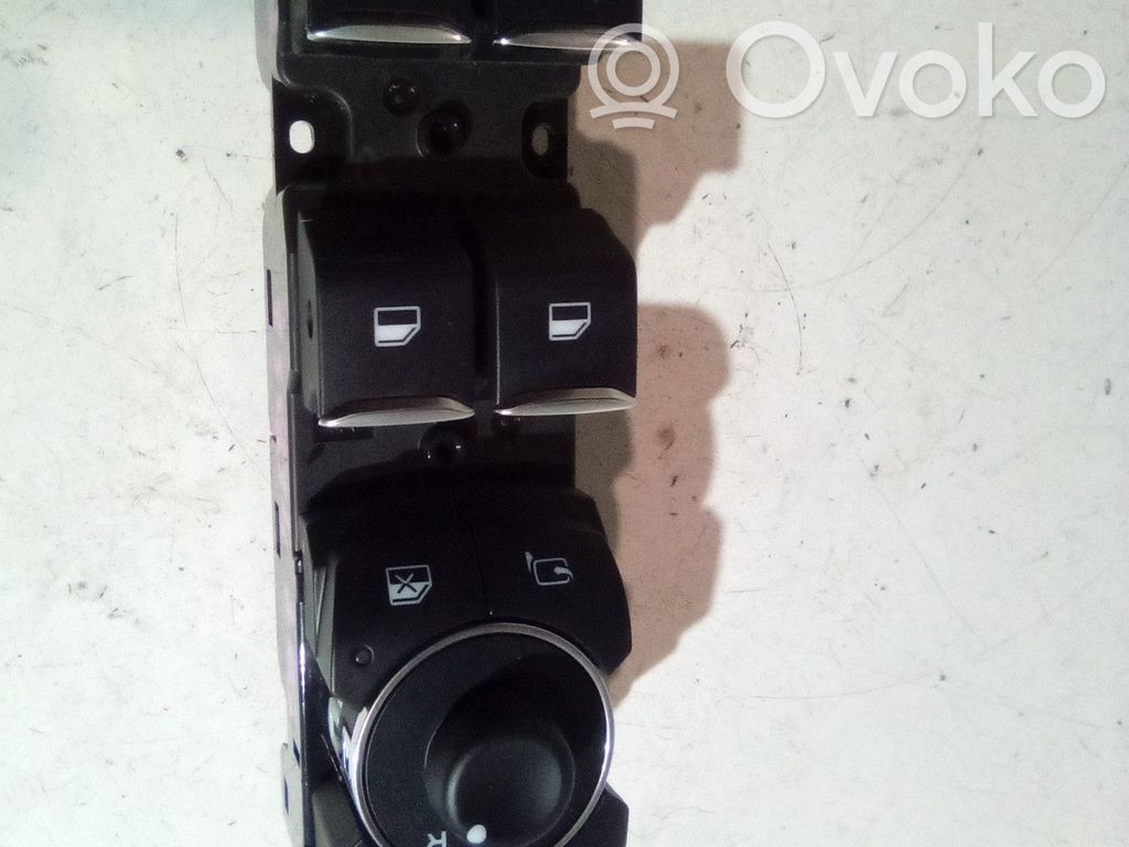 Ford Puma Electric window control switch 