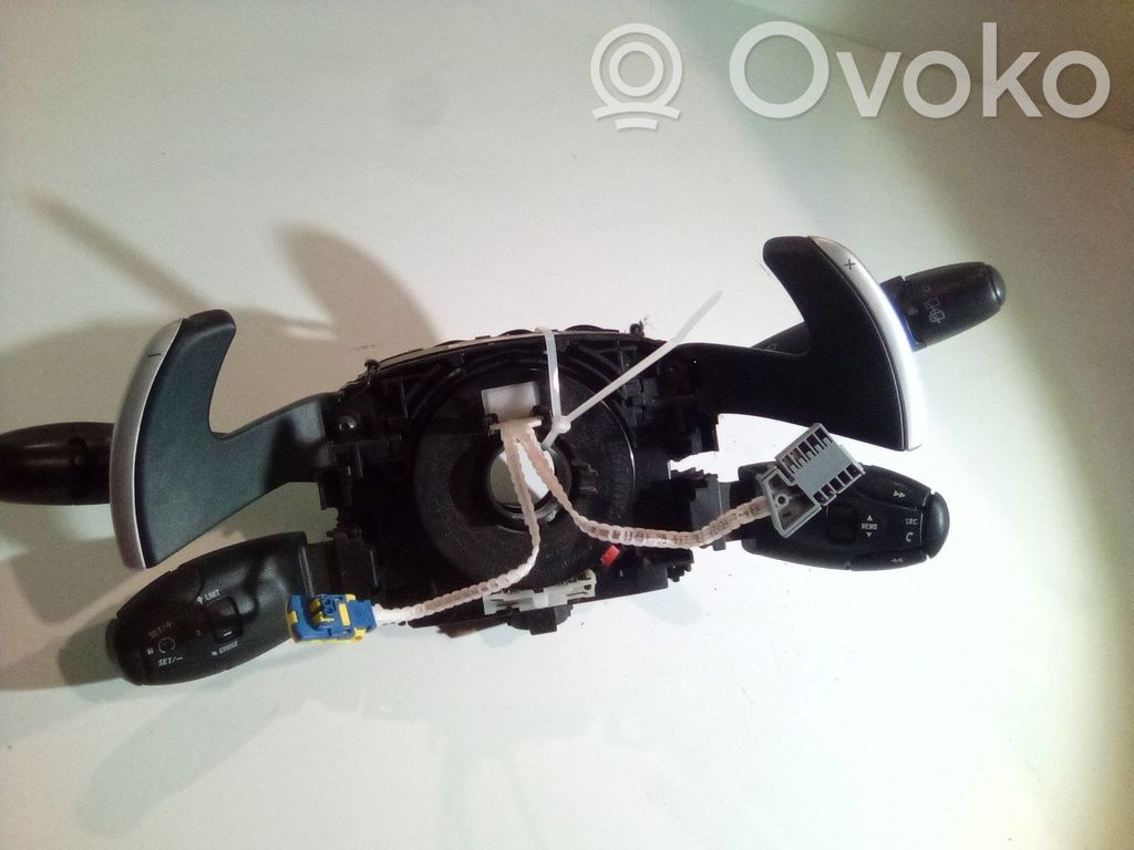 Peugeot 308 Wiper turn signal indicator stalk/switch 