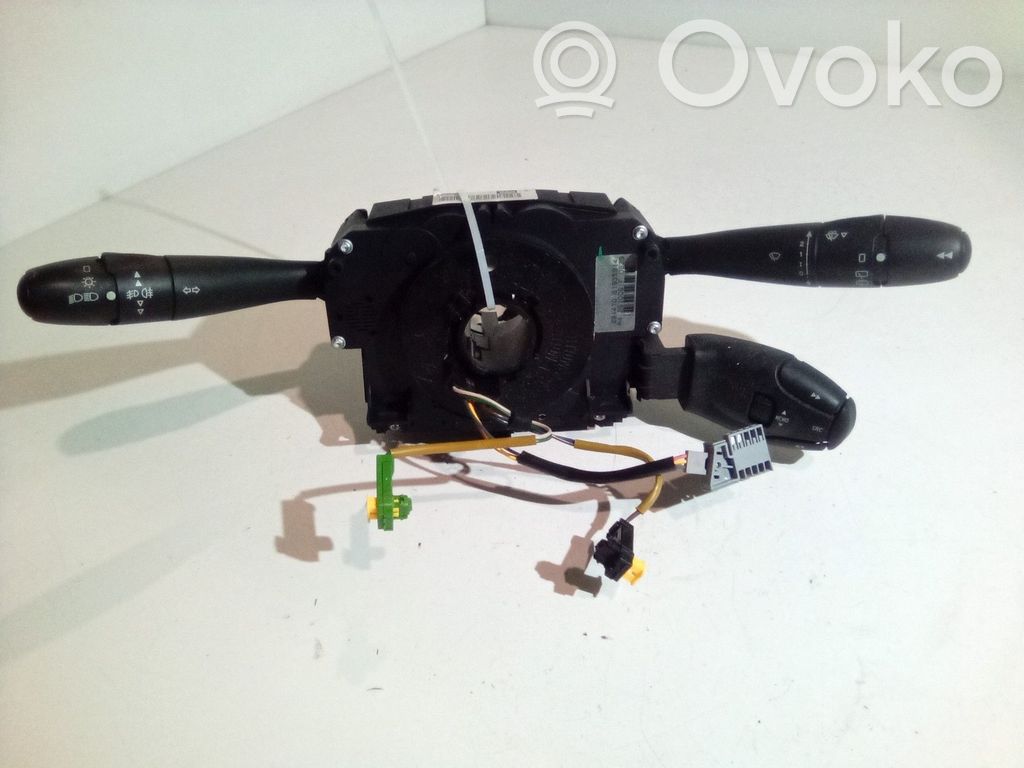 Peugeot 207 Commodo, commande essuie-glace/phare 