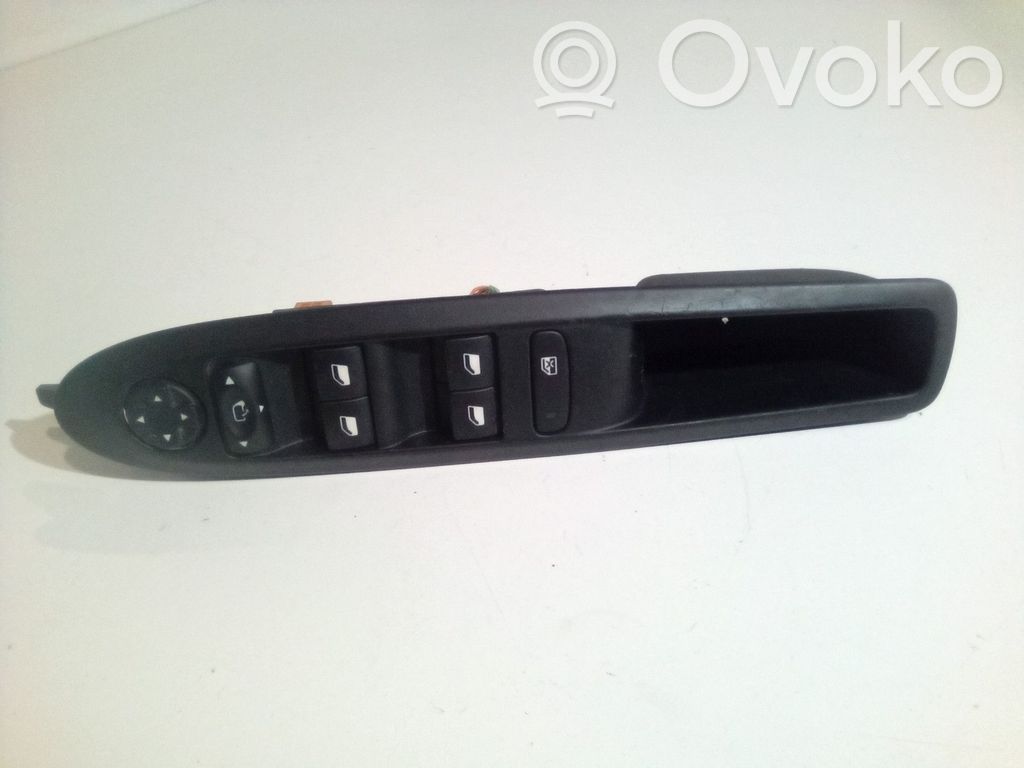 Citroen C4 II Electric window control switch 