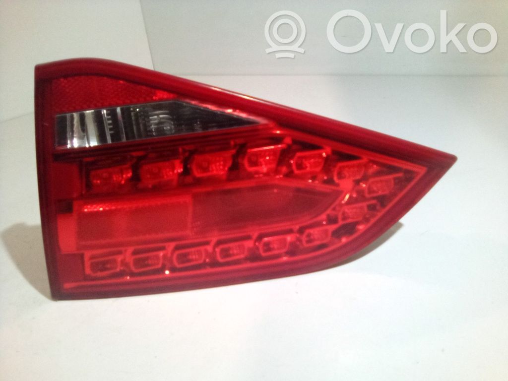 Audi A4 S4 B8 8K Takaluukun takavalot 