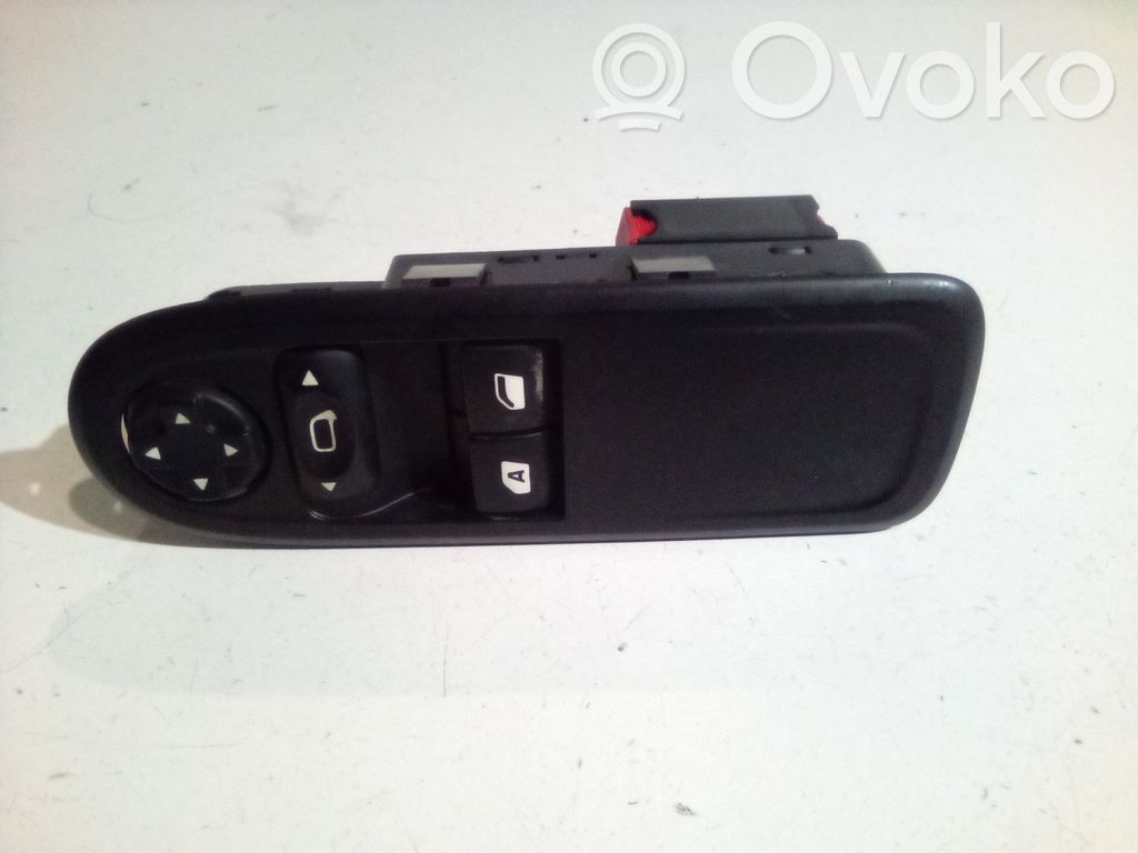 Electric window control switch   98012283XT