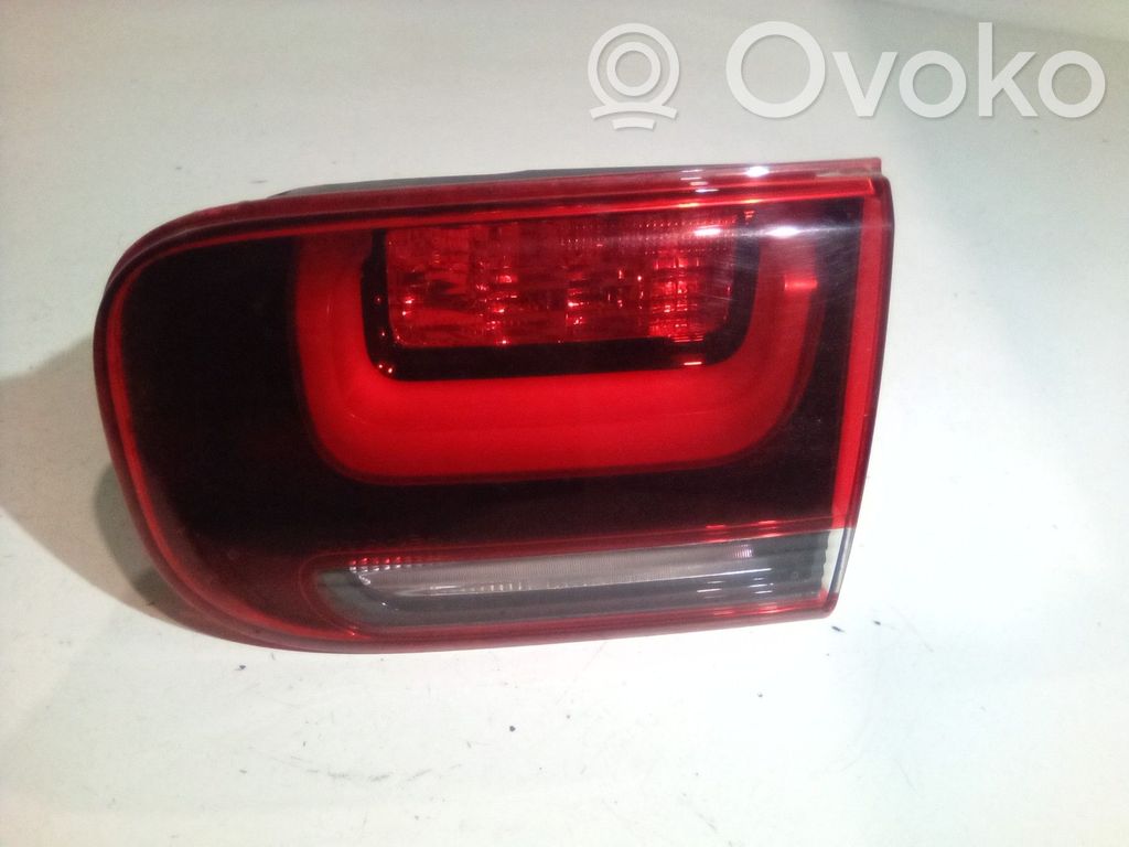 Citroen C4 Cactus Takaluukun takavalot 
