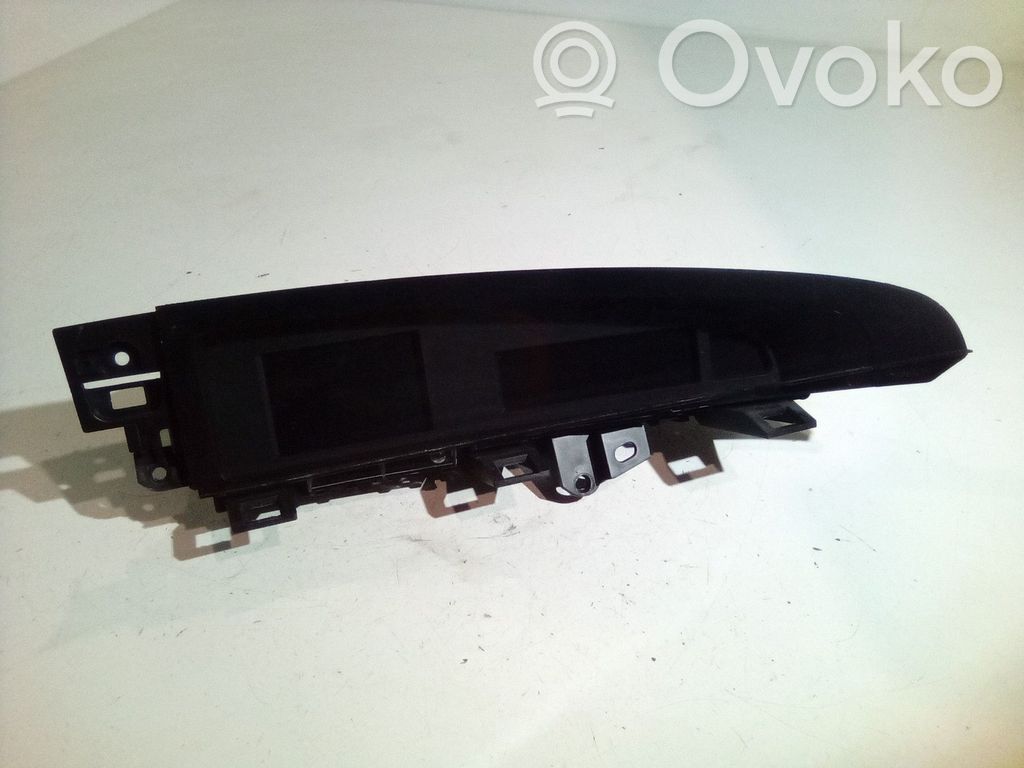 Mazda 3 II Monitor / wyświetlacz / ekran 