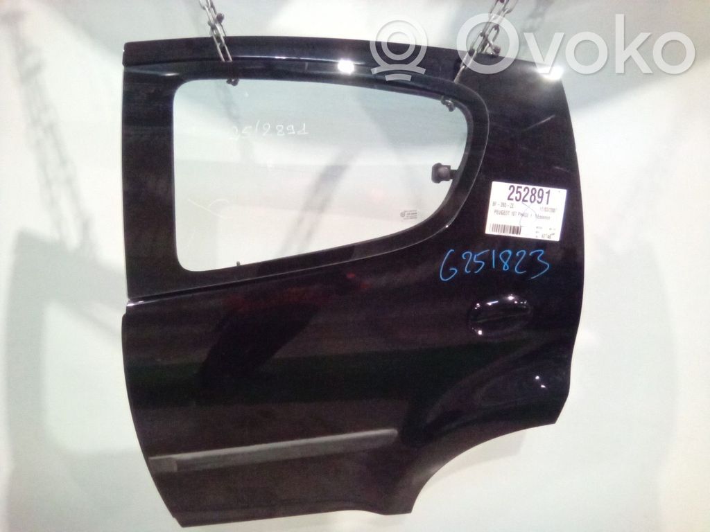 Peugeot 107 Galinės durys 