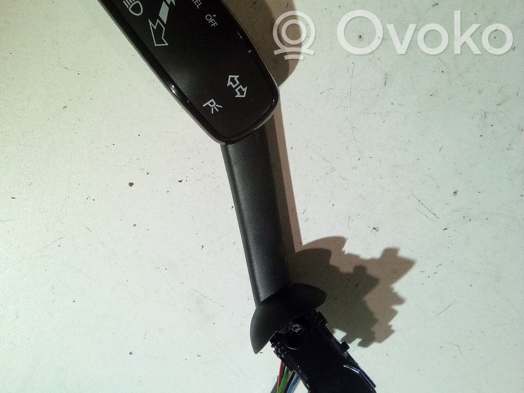 Seat Ibiza IV (6J,6P) Indicator stalk 