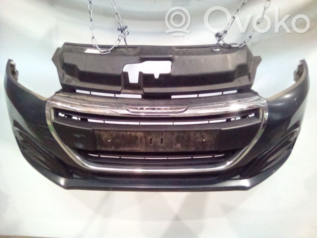Peugeot 208 I Parachoques delantero 