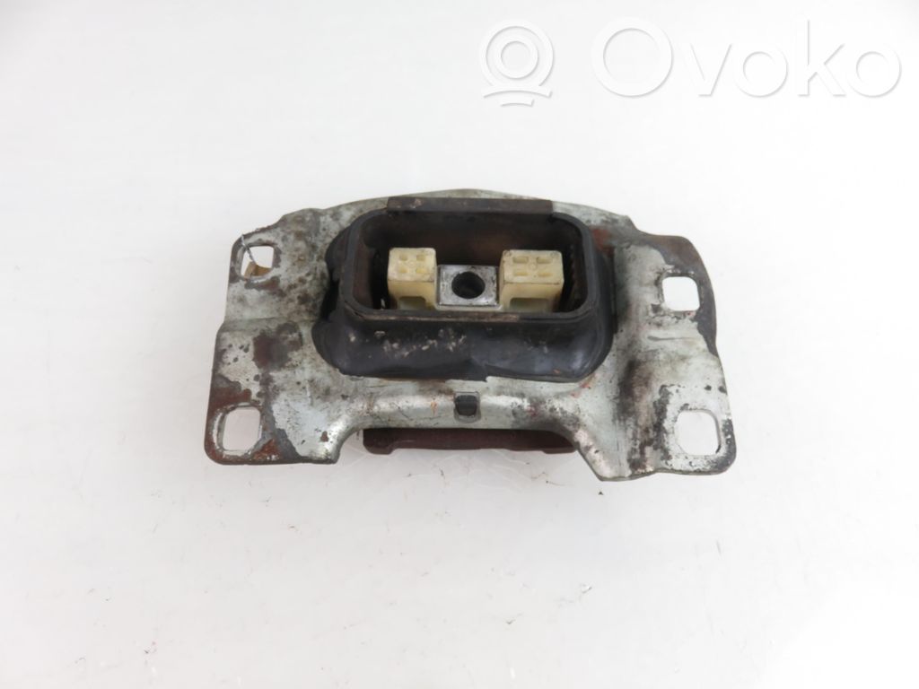Gearbox mounting bracket
