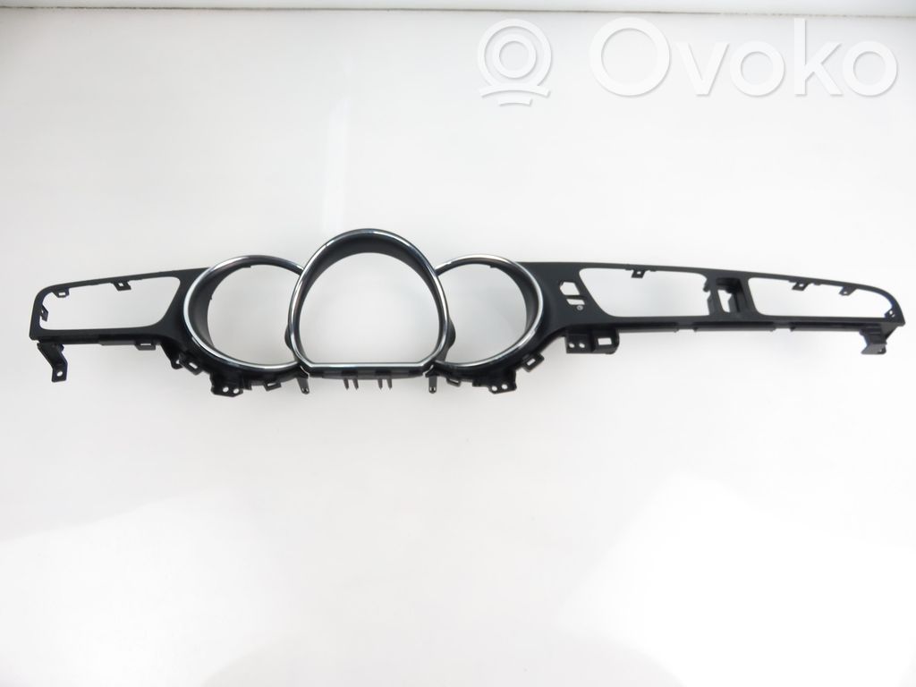 KIA Ceed Radio/GPS head unit trim 