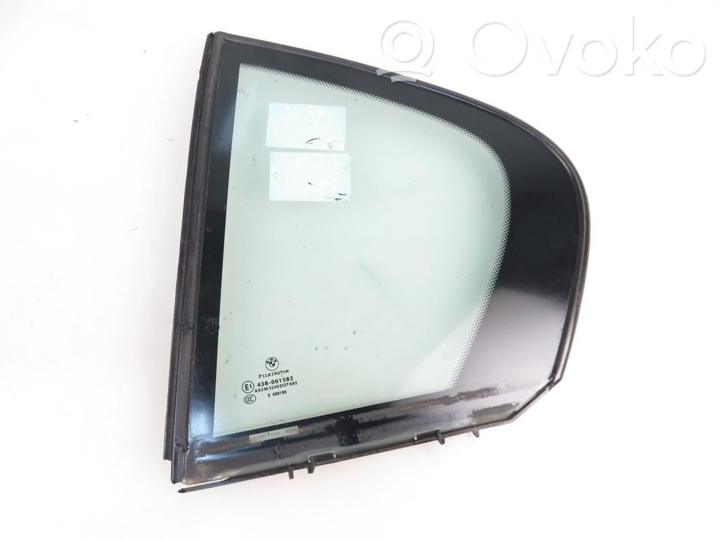 Rear side window