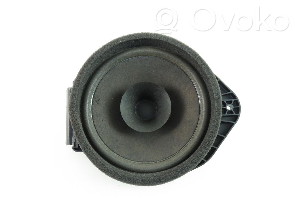 Altavoz de la puerta delantera