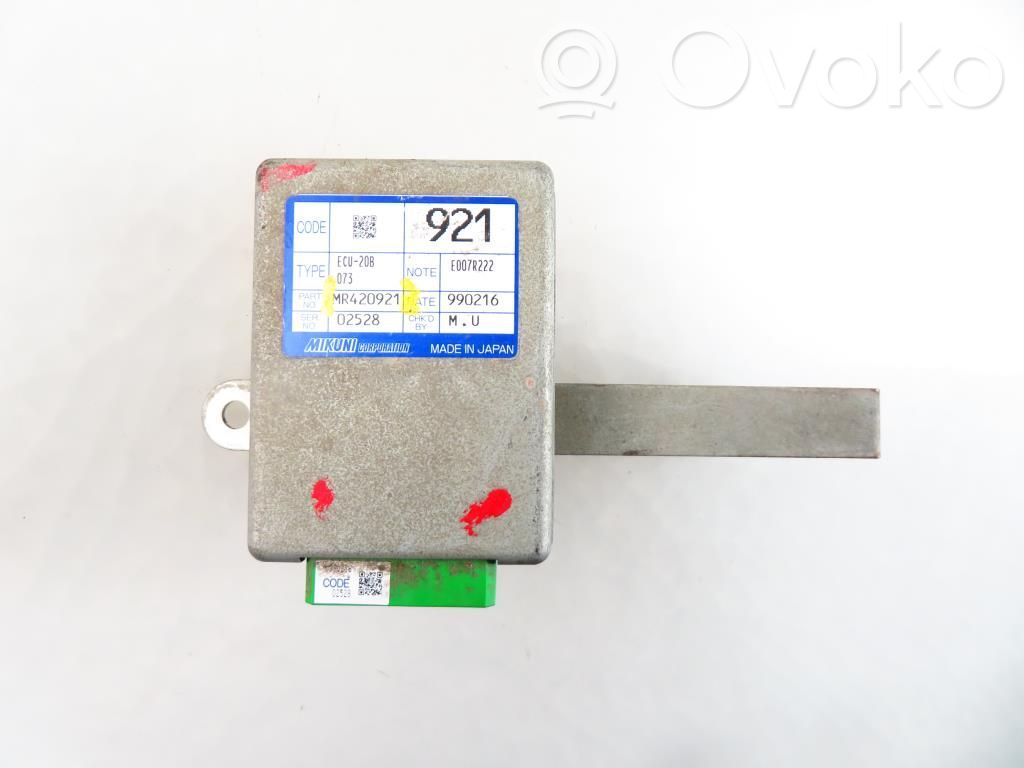 Sonstige Steuergeräte / Module   MR420921,MR420921