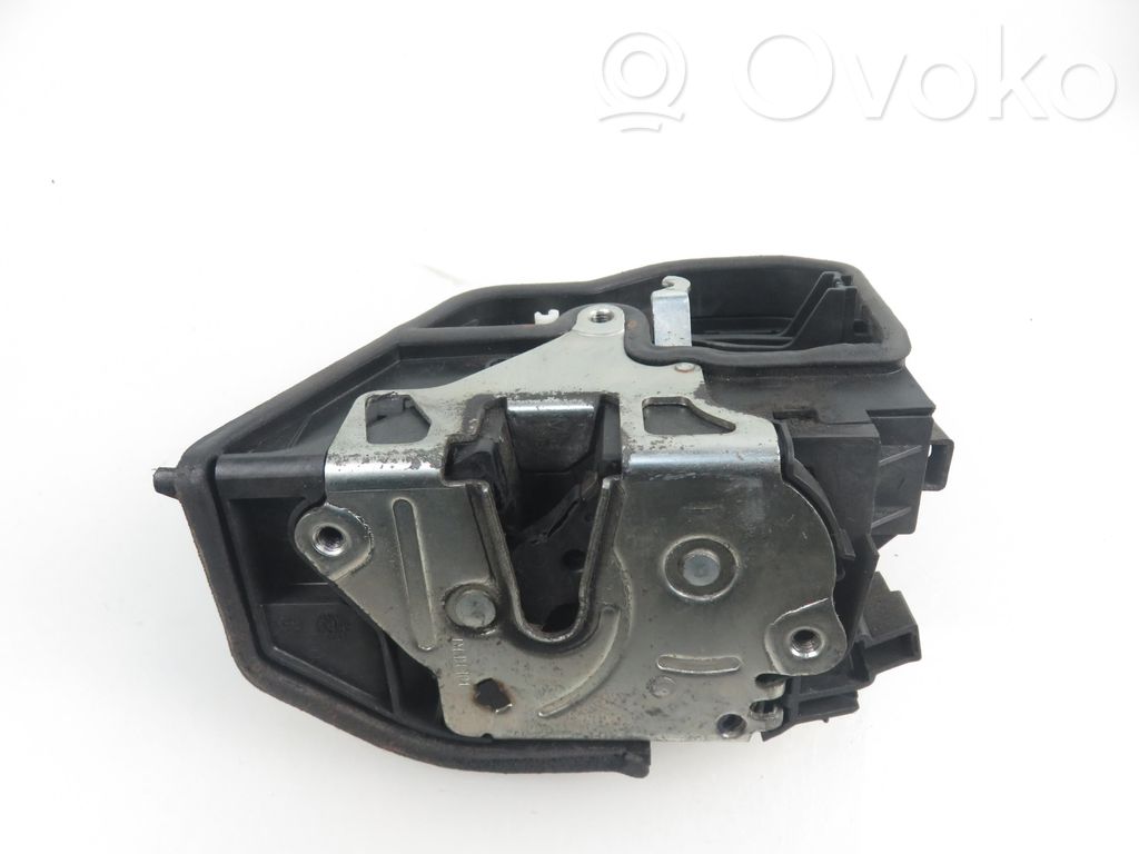 Rear door lock   7167069,7167069