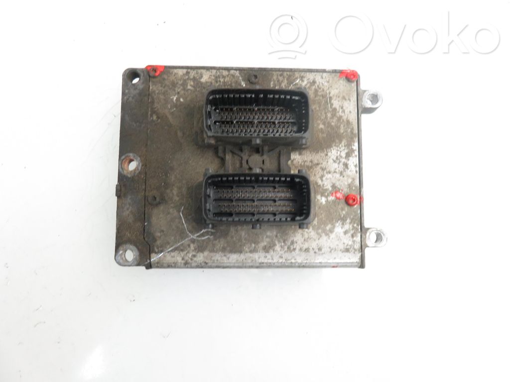 Opel Vectra C Engine control unit/module 