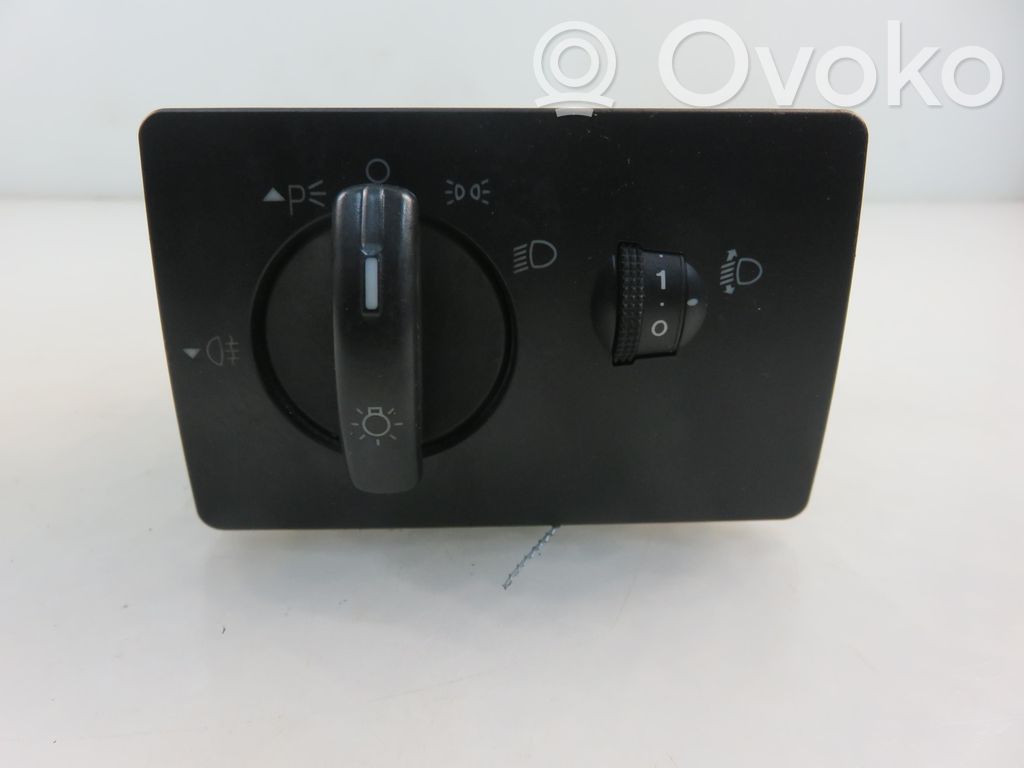 Interrupteur d’éclairage   7M5T13A024EA,7M5T13A024EA