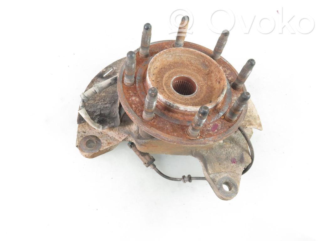 Hummer H2 Front wheel hub spindle knuckle 