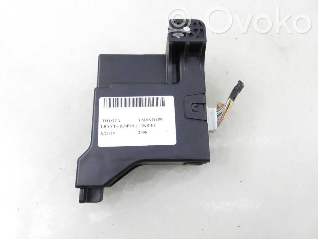 Toyota Yaris Modul de control caroserie central 