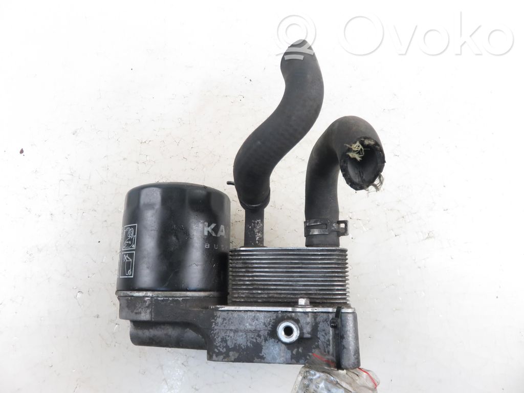 Ford Focus Oil filter mounting bracket 