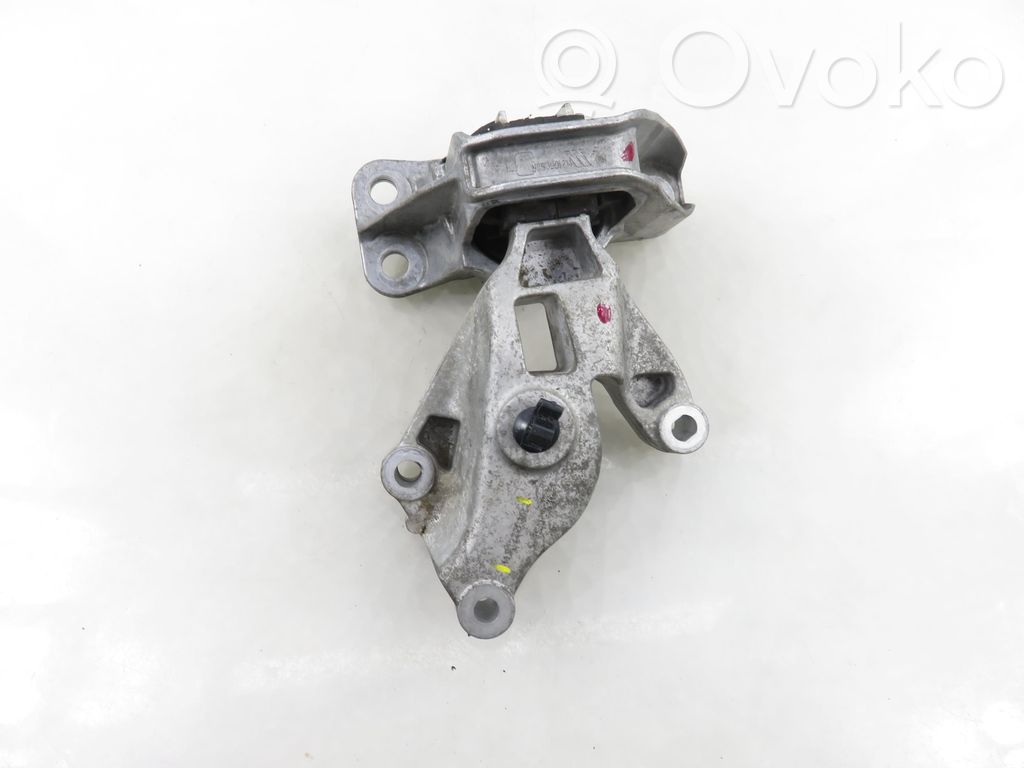 Dacia Duster Engine mounting bracket 