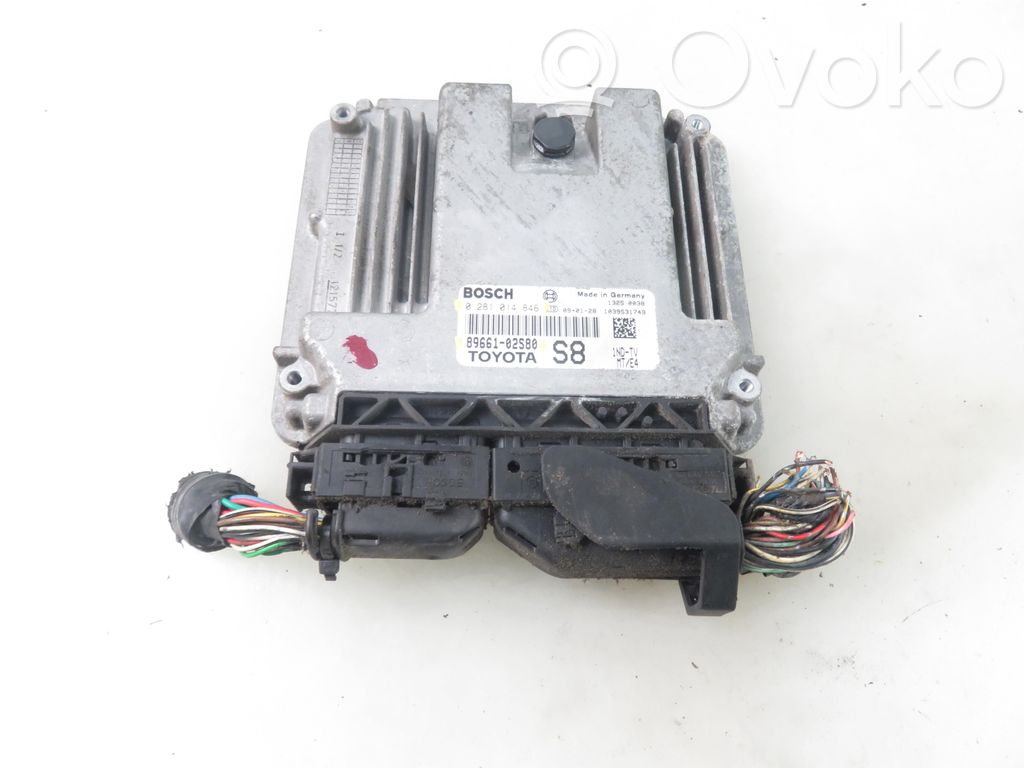 Toyota Auris 150 Engine control unit/module 