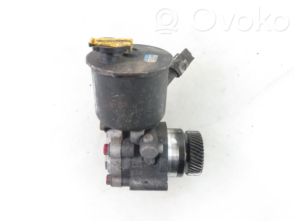Mazda Premacy Power steering pump 