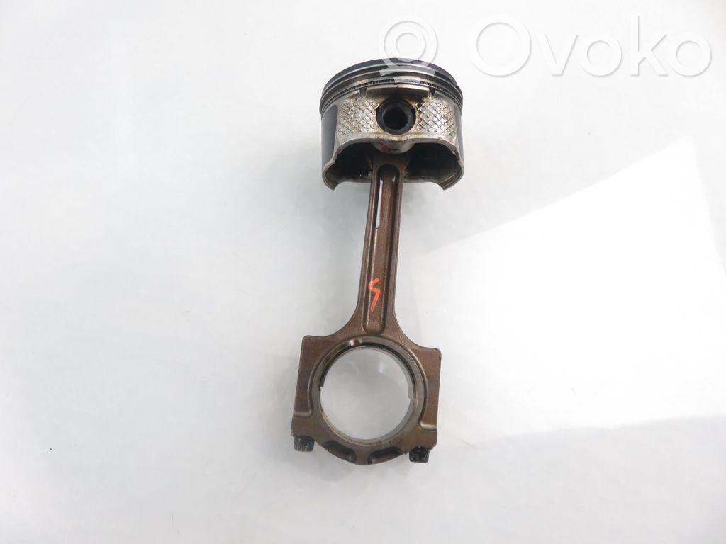 Piston with connecting rod