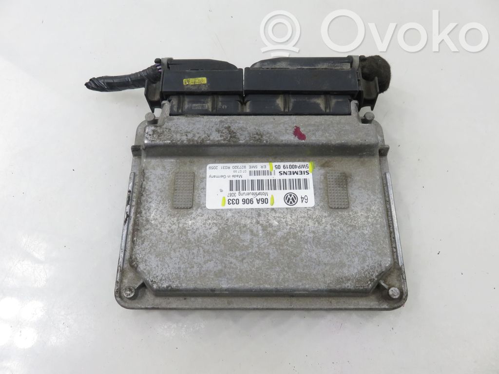 Engine control unit/module   06A906033,5WP4001905,06A906033,5WP4001905