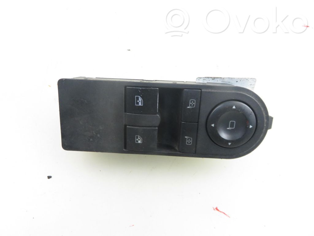 Electric window control switch   13209203,13209203
