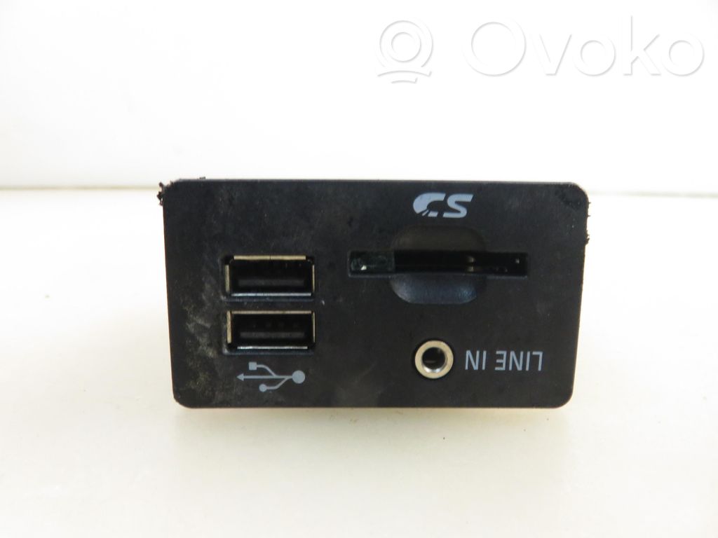 Ford Galaxy USB socket connector 