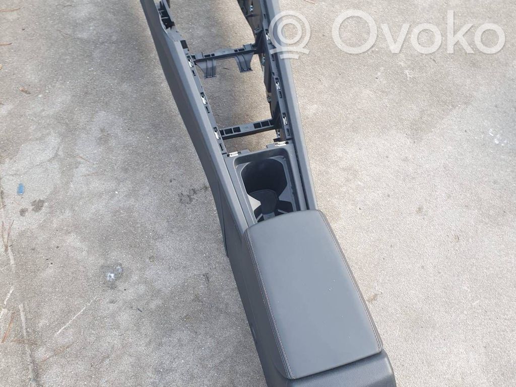 Center console   5FF864207A,5F7864207A