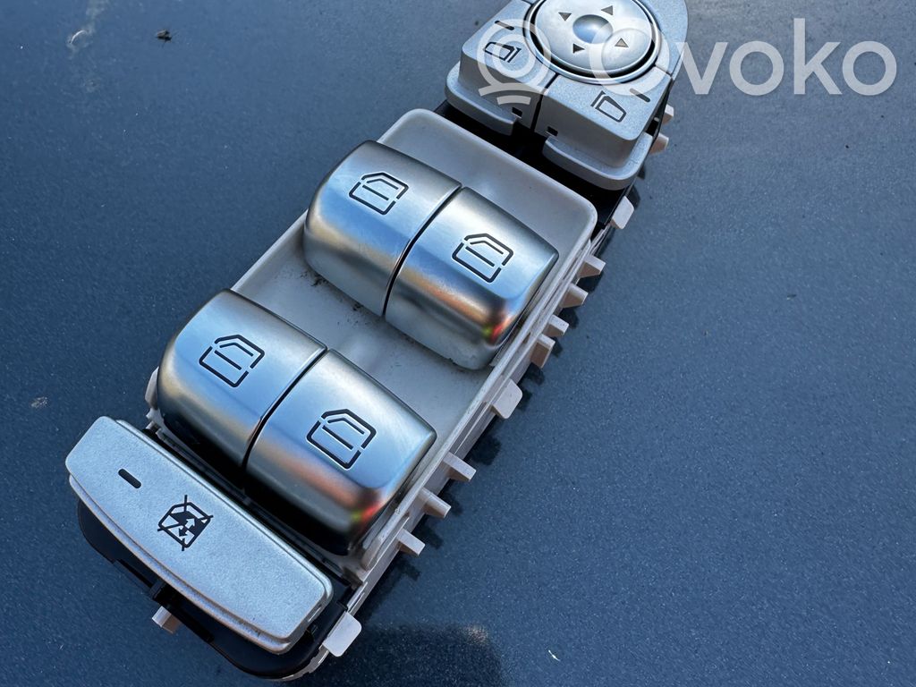 Mercedes-Benz E AMG W213 Interruttore di controllo dell’alzacristalli elettrico 