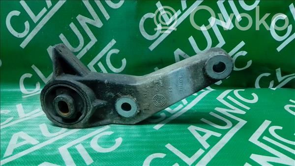 Engine mounting bracket   9227883,OP0112325983