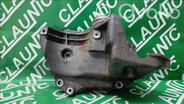 Opel Vectra B Generator/alternator bracket 