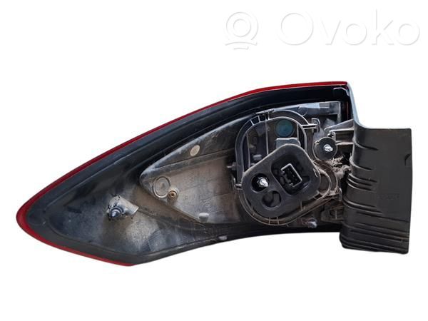 Ford C-MAX II Takaluukun valon lasit 