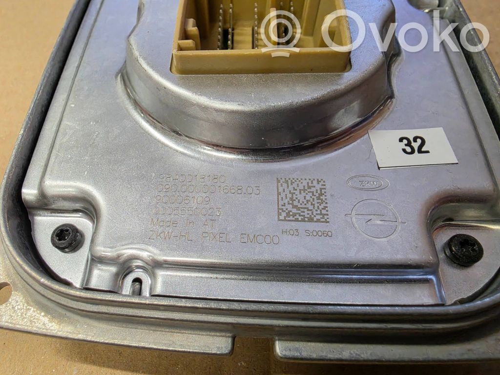 Opel Insignia B Módulo de control de balasto LED 