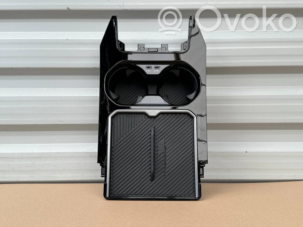 Cigarette lighter front   5B52225