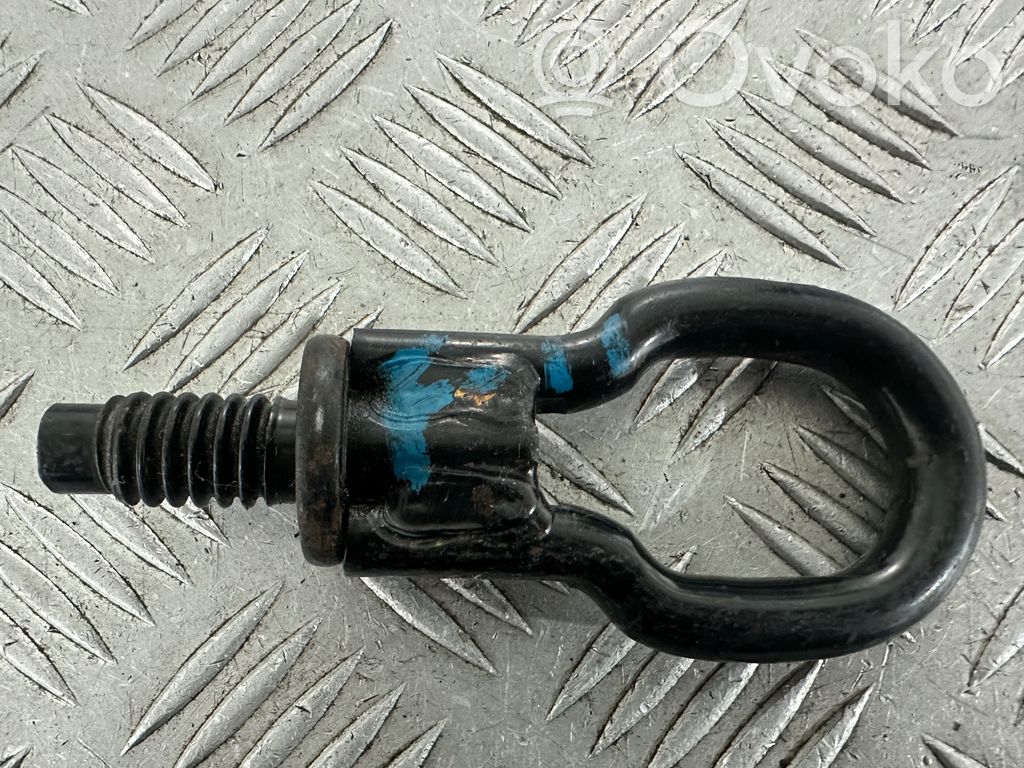 Ford Focus Etuhinaussilmukan suojakansi 