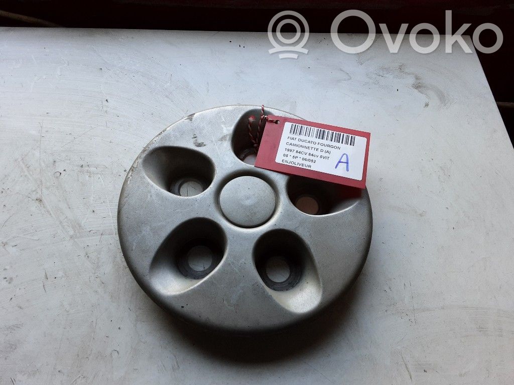 Fiat Ducato Tapacubos original de rueda 