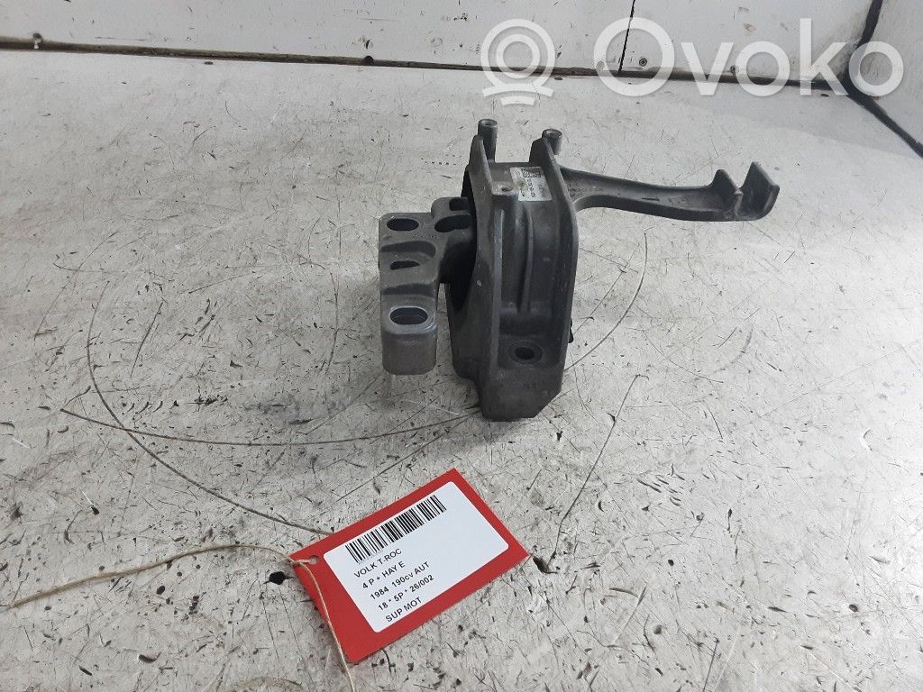 Engine mount bracket   5Q0199262DL,5Q0199262DL