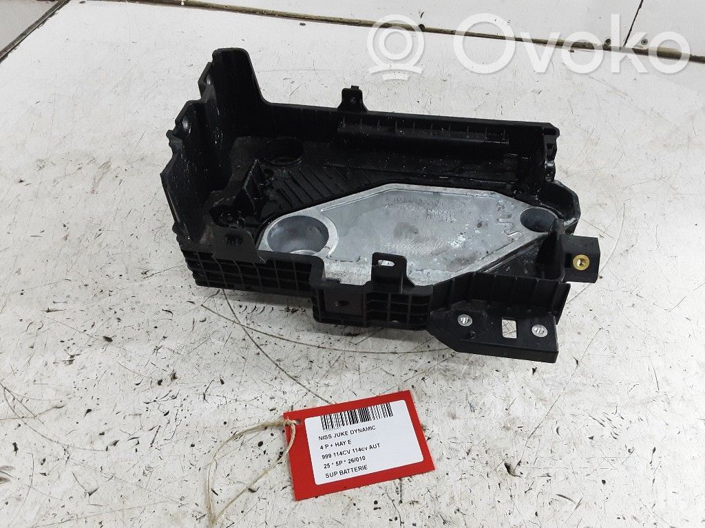 Nissan Juke II F16 Soporte para la batería 