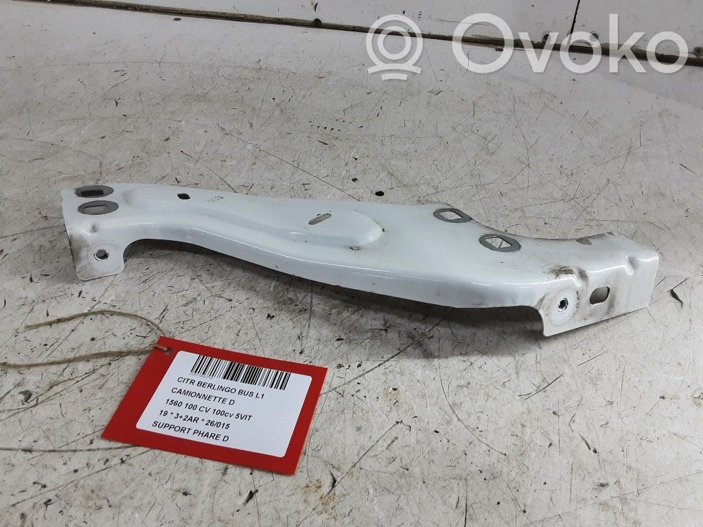 Citroen Berlingo Headlight/headlamp mounting bracket 