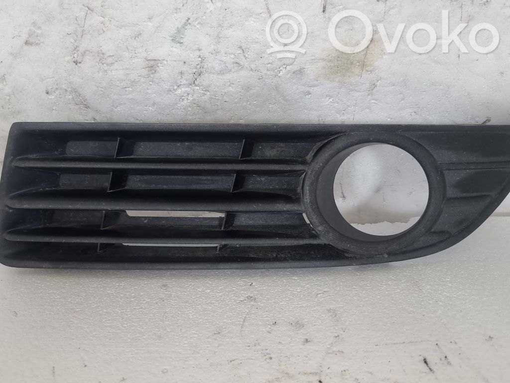 Volkswagen Polo V 6R Kratka dolna zderzaka przedniego 