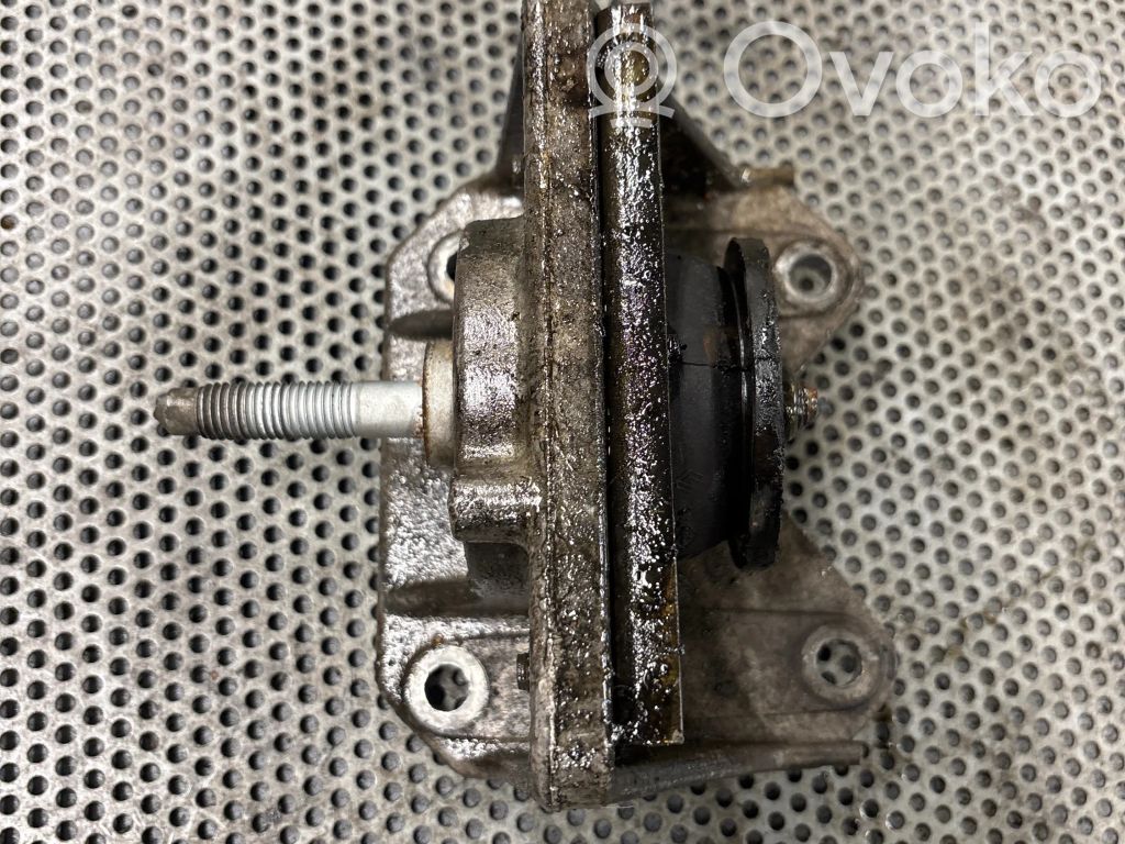 Engine mounting bracket   308760