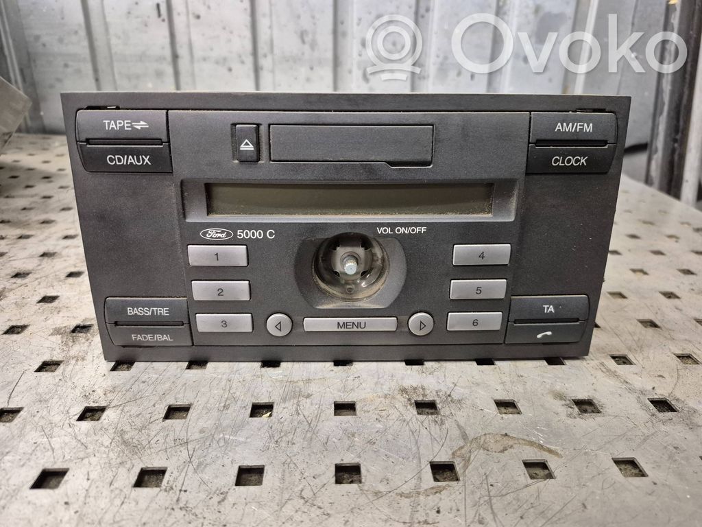 Ford Transit Panel / Radioodtwarzacz CD/DVD/GPS 