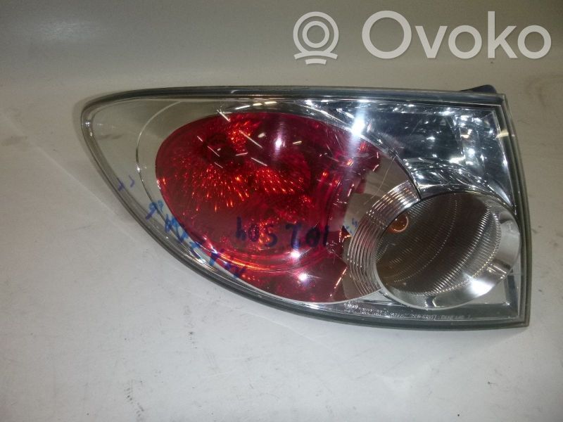 Luz trasera/de freno   GJ6A51180E,GJ6A51180E